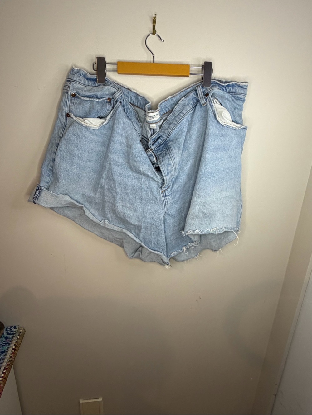 Abercrombie & Fitch Light Blue Denim Cutoff Shorts 37/24W